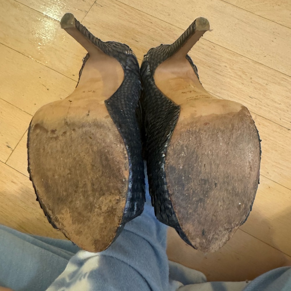 H Williams Rueda Metallic Lizard Zip Booties - Picture 7 of 9